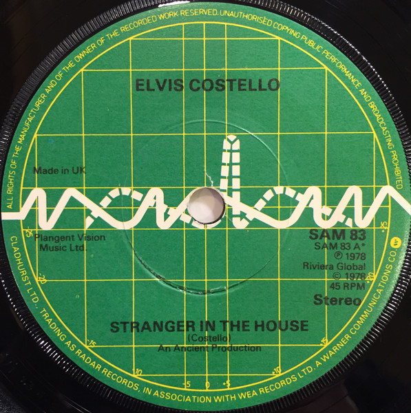 Elvis Costello - Stranger in the House (7" single) - Afbeelding 1