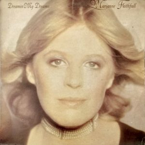 Marianne Faithfull - Dreamin' My Dreams