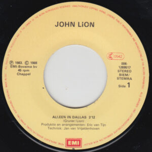 7" | John Lion - Alleen in Dallas / Tussen Wind en Water - Afbeelding 2