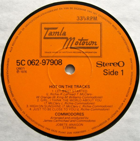 Commodores - Hot on the Tracks