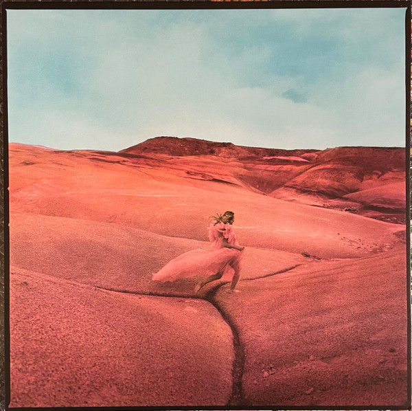 Margo Price – Strays (Shrimp Pink vinyl)