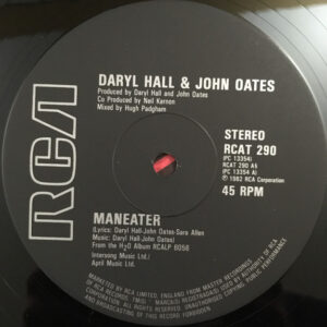 12" | Daryl Hall and John Oates - Maneater - Afbeelding 2